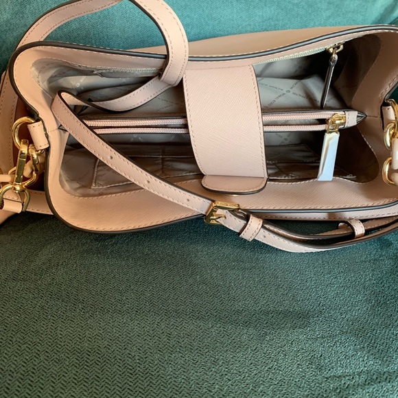 Blush Michael Kors purse - Picture 2 of 8